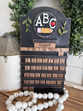 Load image into Gallery viewer, Interchangeable Perpetual Calendar