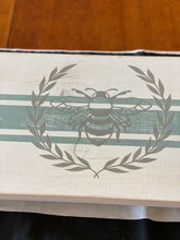 Load image into Gallery viewer, White Wood Table Runner