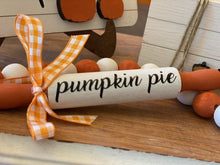Load image into Gallery viewer, Farm Fresh Pumpkin Table Top Set