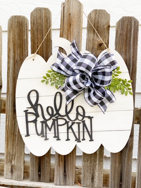 Hello Pumpkin Shiplap Door Hanger