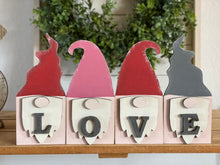 Load image into Gallery viewer, Valentine Gnome Shelf Sitter