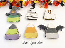 Load image into Gallery viewer, Candy Corn Shelf Sitters