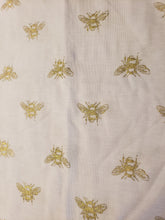 Load image into Gallery viewer, Mini Bee Gnome For Tier Tray