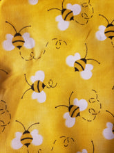 Load image into Gallery viewer, Mini Bee Gnome For Tier Tray